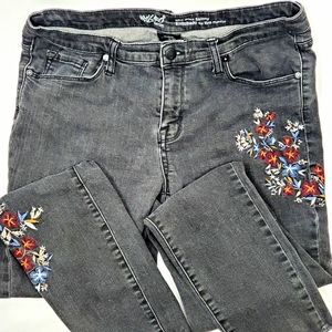 MOSSIMO Denim Mid Rise Skinny Jeans w Embroidery
